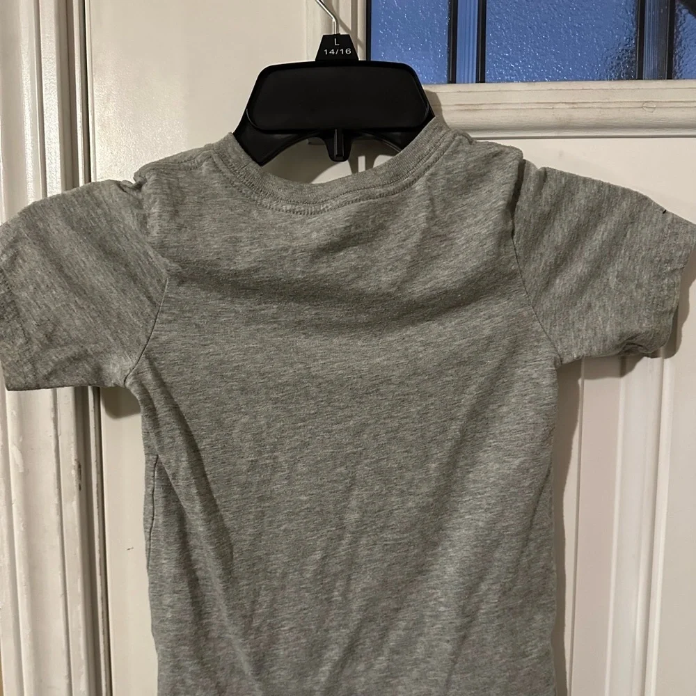 The Children's Place Gray T-Shirt Grandpa is my Hero Size: 3T (Boy)